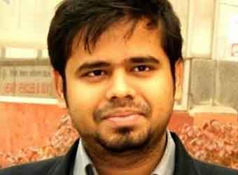 Travel portal Holidify recasts business; co-founder quits