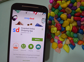 Why a deal with Snapdeal is a more logical choice for Flipkart than Amazon