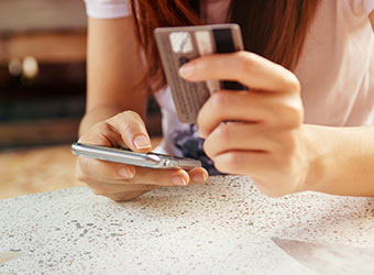 Why Paytm levied 2% fee on top-up via credit card, and MobiKwik seized the moment