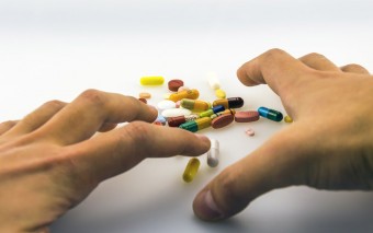 Pharma companies tie up with AI firms to advance drug discovery