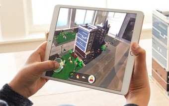 Apple&rsquo;s new AR toolkit immerses iPhone users in shared virtual spaces