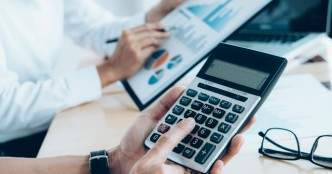 ShareChat parent reports maiden revenues from ads; Raises $60 mn loan from Twitter Ventures