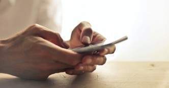 India's smartphone market declines 2% YoY in 2020: IDC