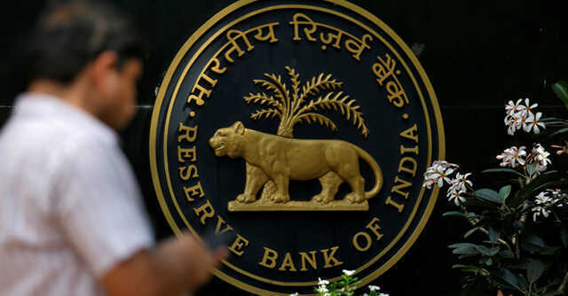 RBI lifts new cards sourcing restriction on HDFC Bank