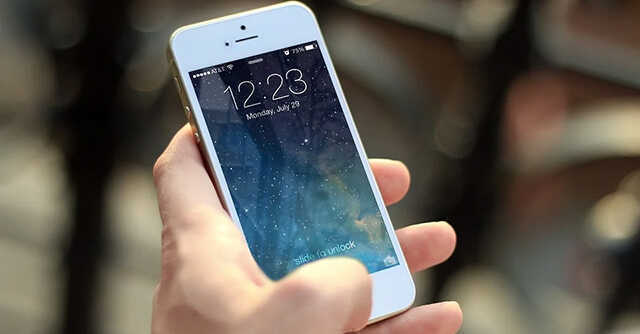 iPhone sales drive Apple's revenue growth by 11% in Q4 2021