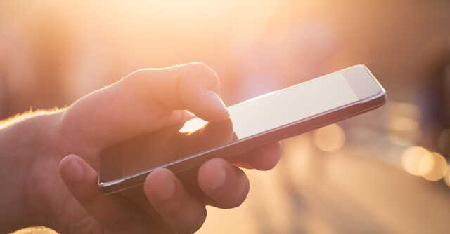 Smartphone shipments decline despite growth in 5G devices