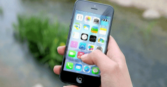 Indians are holding onto their smartphones longer